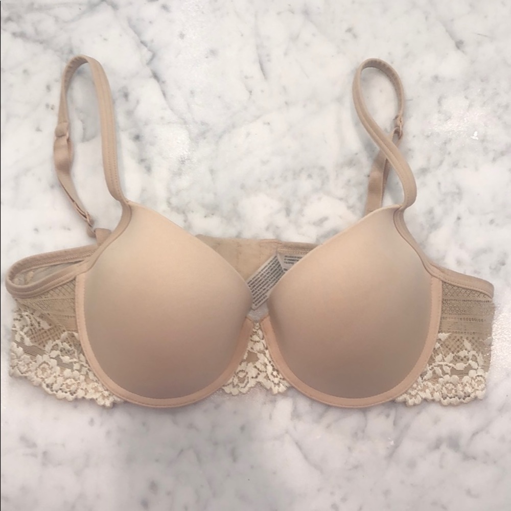 34B Wacoal underwire push up bra